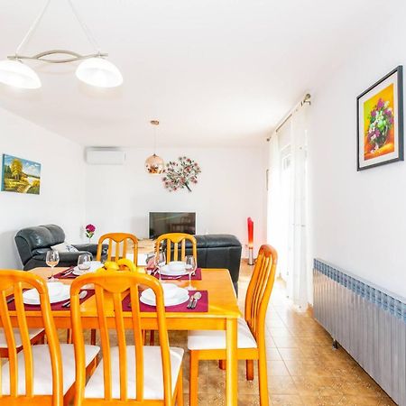 Family House With 2 Apartments - Irma メドゥリン エクステリア 写真