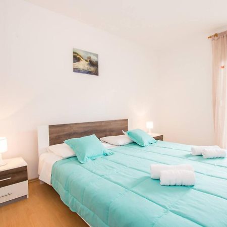Family House With 2 Apartments - Irma メドゥリン エクステリア 写真